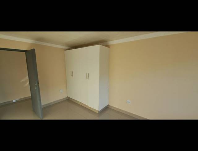 2 BEDROOM PROPERTY TO RENT IN SYDENHAM